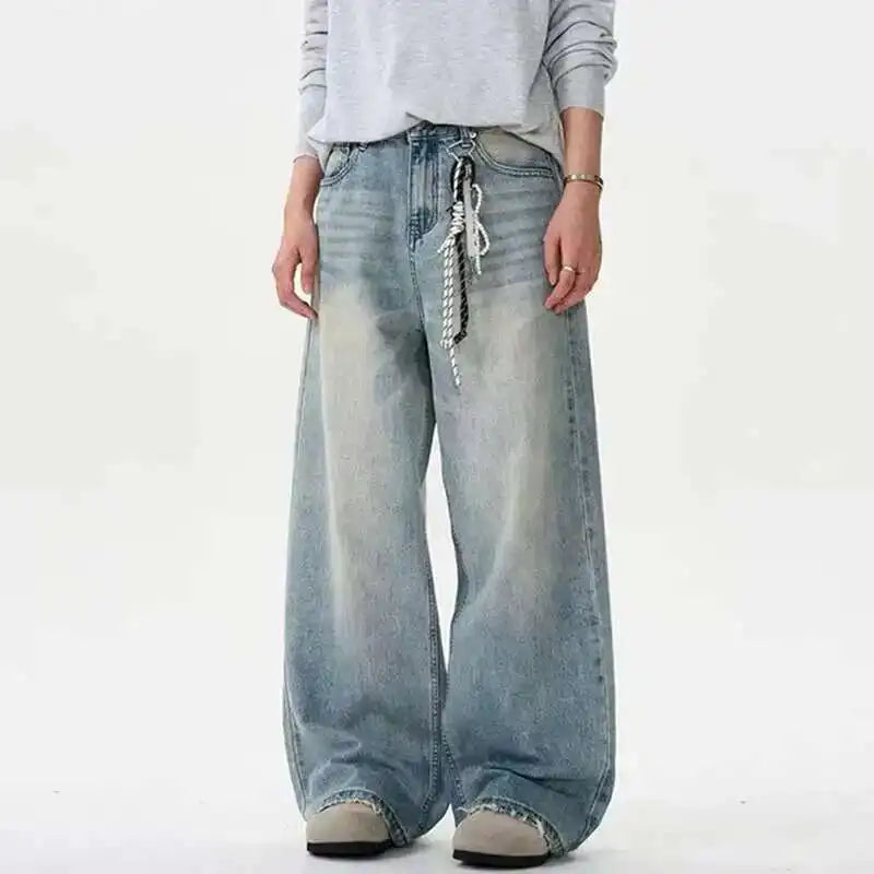 Distressed Wide Jeans