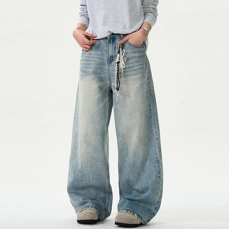 Distressed Wide Jeans